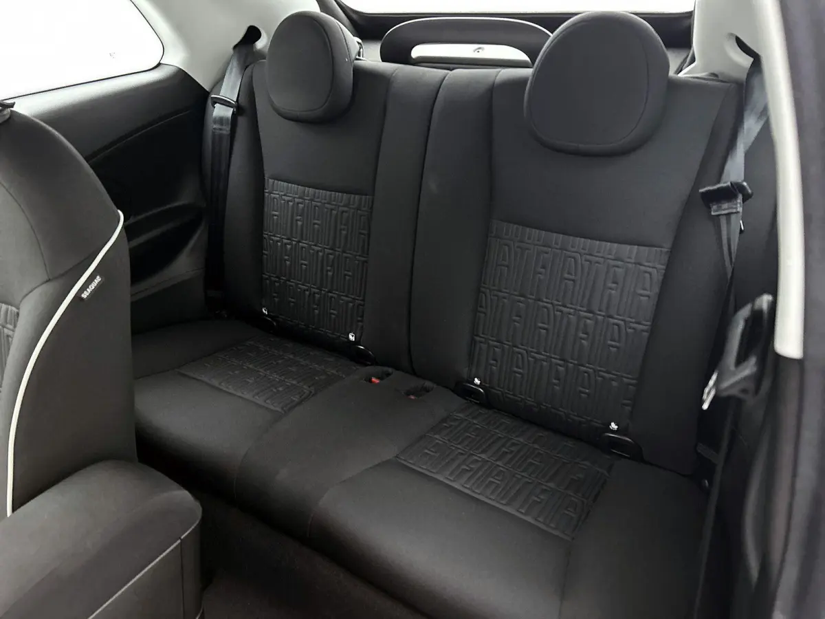 118pk Icon 42 kWh Automaat | ACCU 96% | Apple Carplay/Android Auto | Armsteun | Camera | Climate Control | Cruise Control | StoelVerwarming | Isofix | Parkeersensoren | DAB Radio |