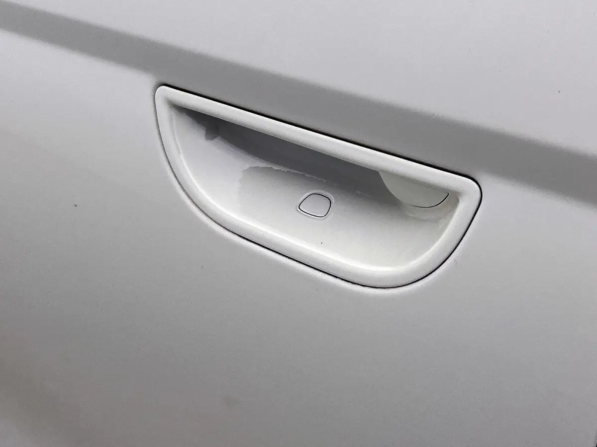 118pk Icon 42 kWh Automaat | ACCU 96% | Apple Carplay/Android Auto | Armsteun | Camera | Climate Control | Cruise Control | StoelVerwarming | Isofix | Parkeersensoren | DAB Radio |