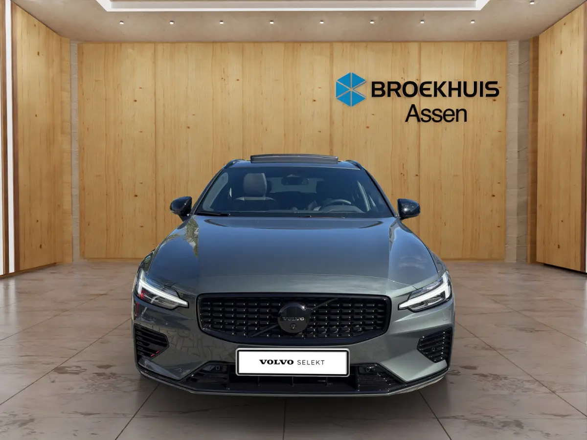 2.0 T6 Plug-in hybrid AWD Ultra Dark | Bower & Wilkins | Massage stoelen voor | 360 Camera | Schuifkanteldak | 19inch velgen |