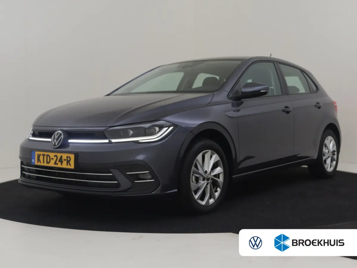 1.0 TSI Life Edition l IQ Light l Matrix LED l Dodehoek Assistent l Elektr. Inklap. Spiegels l Parkeersensoren l Groot Digital Dash l Cruise contr Adapt | Climate contr | 16"LMV