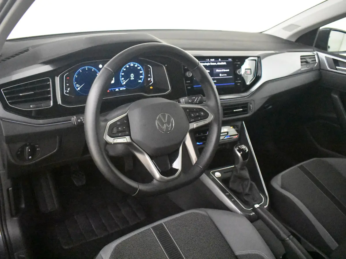 1.0 TSI Life Edition l IQ Light l Matrix LED l Dodehoek Assistent l Elektr. Inklap. Spiegels l Parkeersensoren l Groot Digital Dash l Cruise contr Adapt | Climate contr | 16"LMV