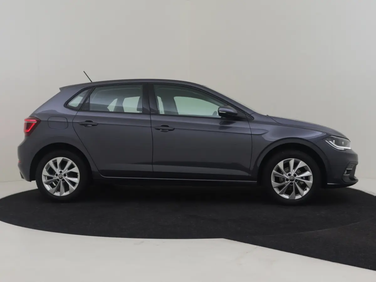1.0 TSI Life Edition l IQ Light l Matrix LED l Dodehoek Assistent l Elektr. Inklap. Spiegels l Parkeersensoren l Groot Digital Dash l Cruise contr Adapt | Climate contr | 16"LMV