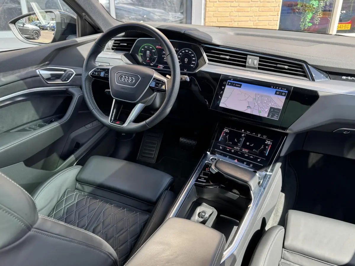 55 QUATTRO 408PK S-EDITION 95 kWh PERFORMANCE/LEDER/PANODAK/B&O/NL-AUTO/1E EIG./SOH 91.4%