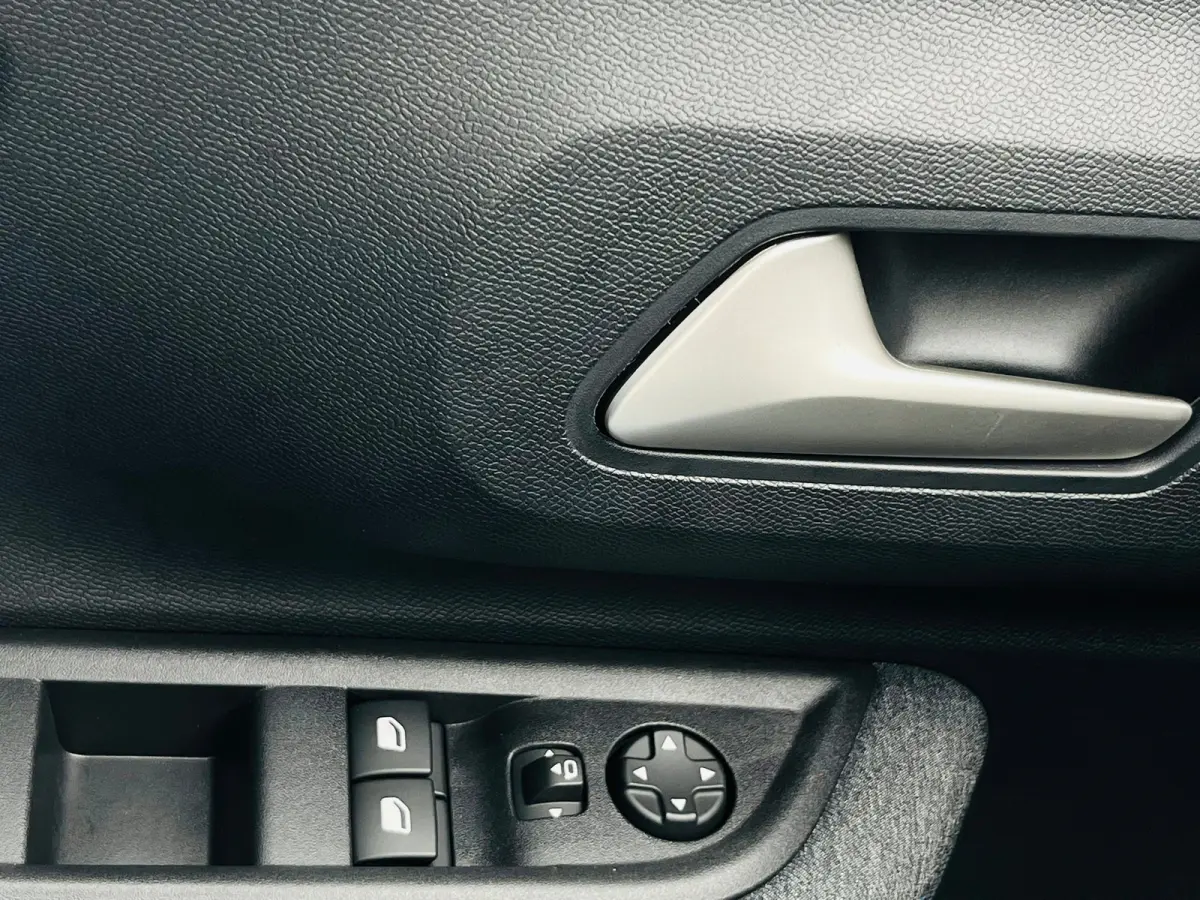 Plus 113pk Comfort Range 44 kWh 8 jaar garantie | Cruise control | Airco | Apple carplay & android auto