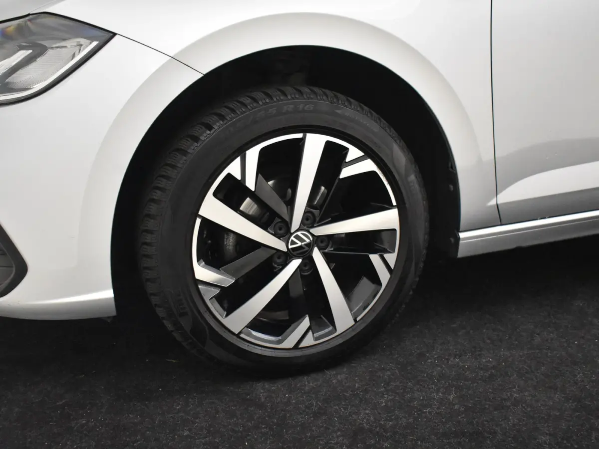 1.0 TSI Life 95Pk DSG/AUTO | Achteruitrijcamera | Cruise control adapt | Climate control | Stoelverw |  Keyless | Parkeersensoren | Navi | LED | DAB | 16"LMV