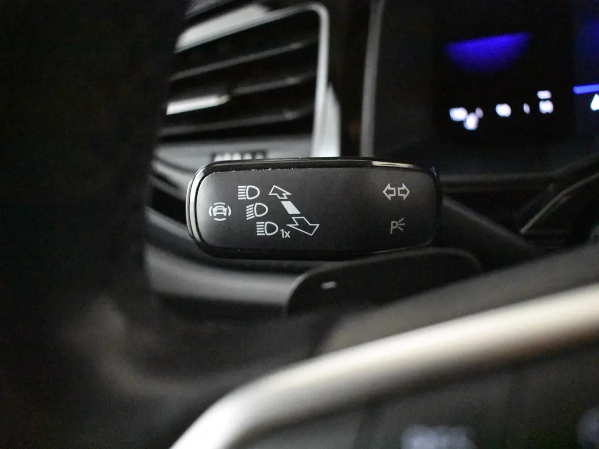 1.0 TSI Life 95Pk DSG/AUTO | Achteruitrijcamera | Cruise control adapt | Climate control | Stoelverw |  Keyless | Parkeersensoren | Navi | LED | DAB | 16"LMV