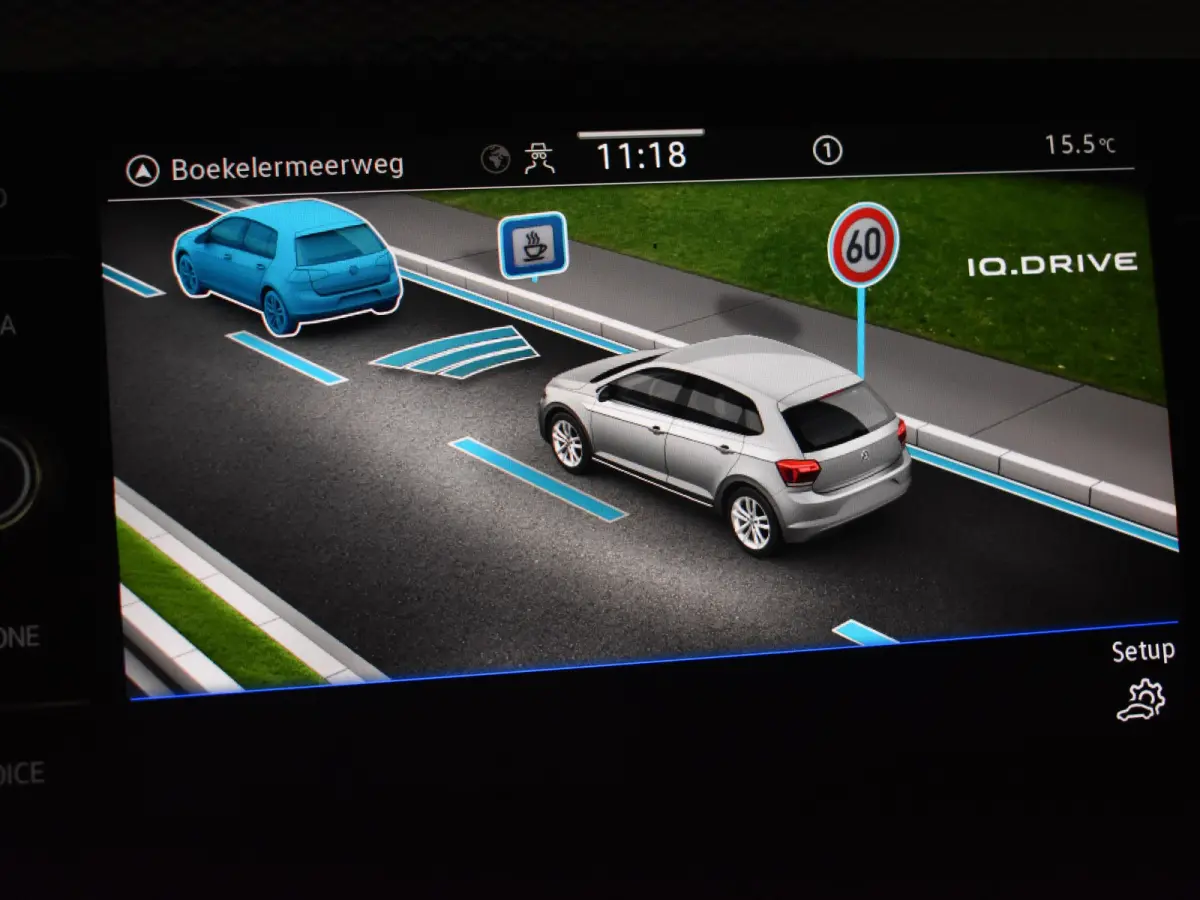 1.0 TSI Life 95Pk DSG/AUTO | Achteruitrijcamera | Cruise control adapt | Climate control | Stoelverw |  Keyless | Parkeersensoren | Navi | LED | DAB | 16"LMV