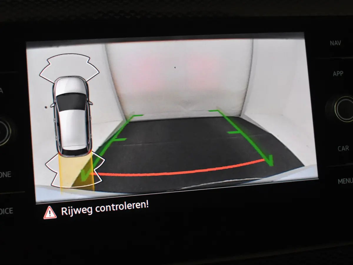 1.0 TSI Life 95Pk DSG/AUTO | Achteruitrijcamera | Cruise control adapt | Climate control | Stoelverw |  Keyless | Parkeersensoren | Navi | LED | DAB | 16"LMV