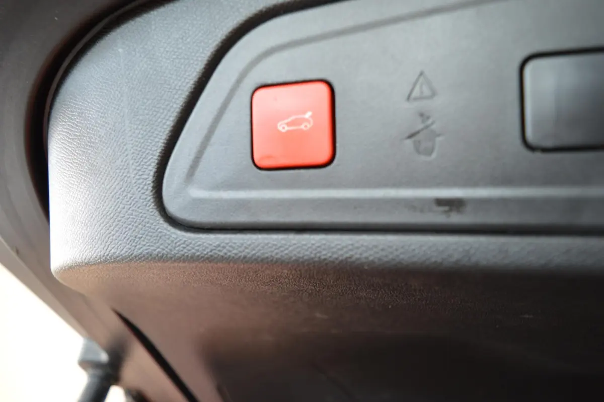 1.6 Plug-in Hybrid 225 Business Plus - TREKHAAK - SCHUIF/KANTELDAK - FULL OPTIONS!