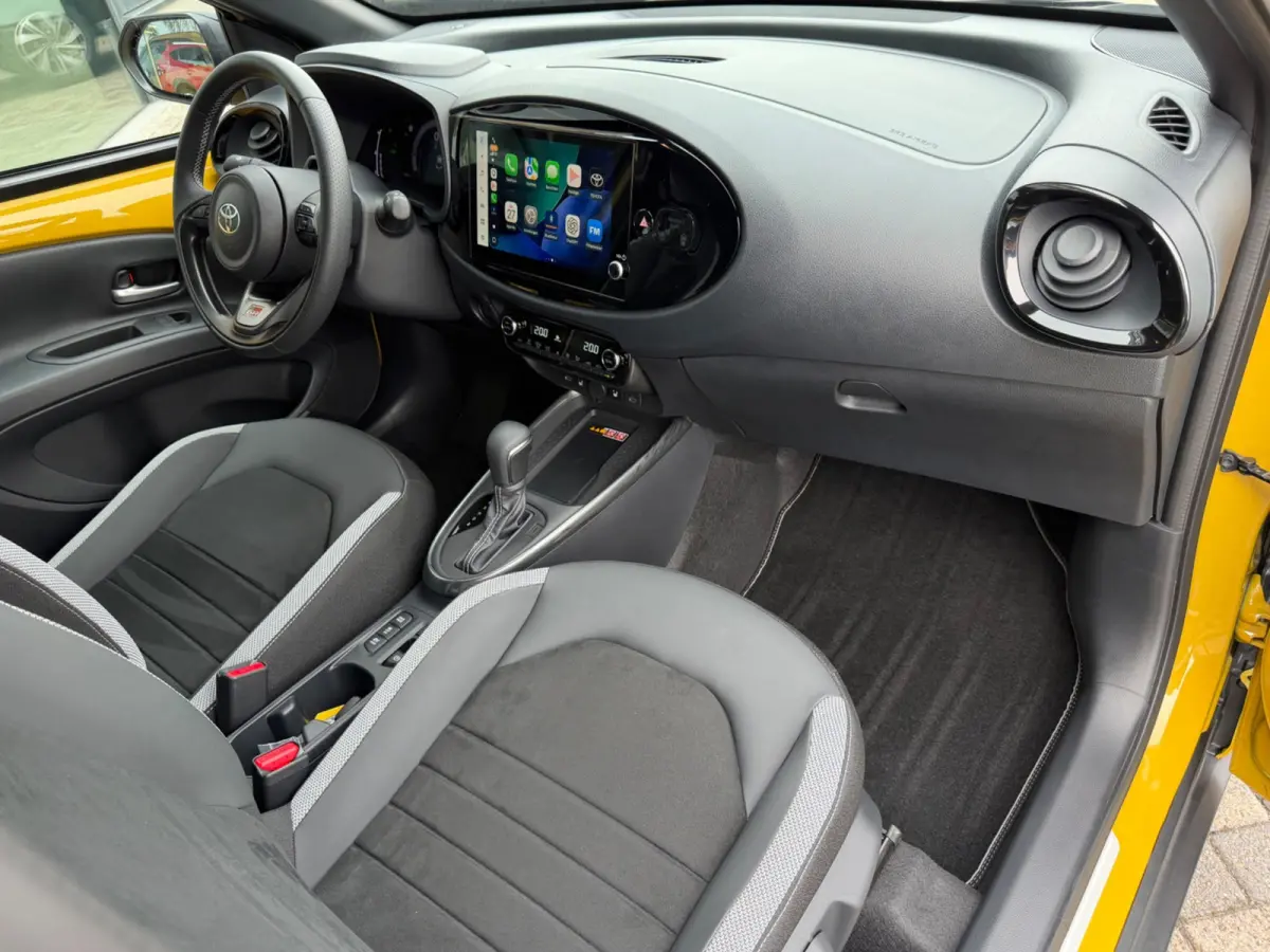 GR Sport 115 Hybride, Nieuw & direct leverbaar!