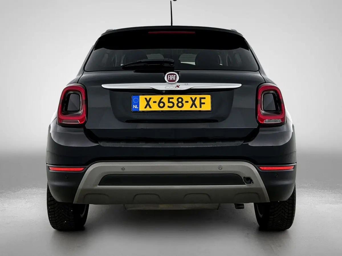 1.3 GSE Lounge | AUTOMAAT | APPLE CARPLAY | ANDROID AUTO | ACHTERUITRIJCAMERA | RIJSTROOKHULP | KEYLESS | HALF-LEDER | ELEKTRISCH VERSTELBARE VOORSTOEL | AIRCO |