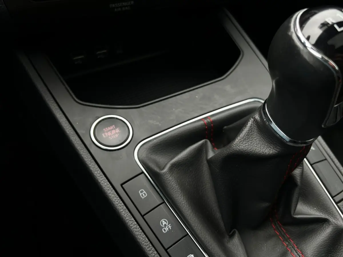 1.0TSI 115pk FR | Beats | Pano | Camera | LED | Sport pakket | ACC | Isofix