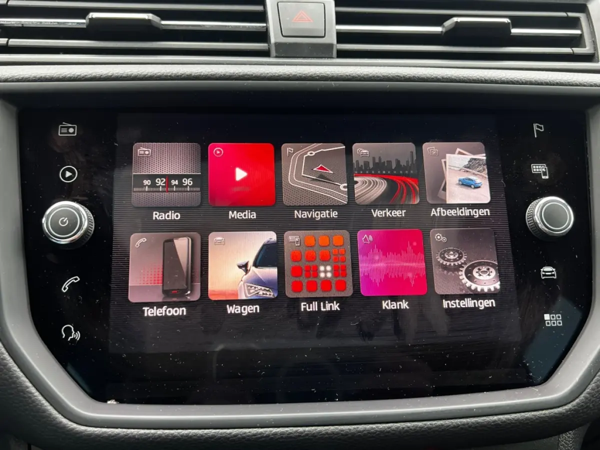 1.0TSI 115pk FR | Beats | Pano | Camera | LED | Sport pakket | ACC | Isofix