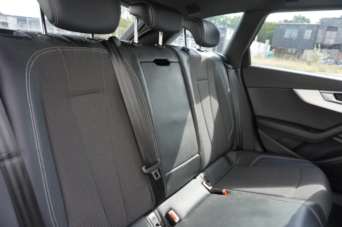 35 TFSI Launch edition Sport | Airco | Virt. cockpit | Vol opties | Elek. pakket | PDC | Dealerauto | Inruil moge