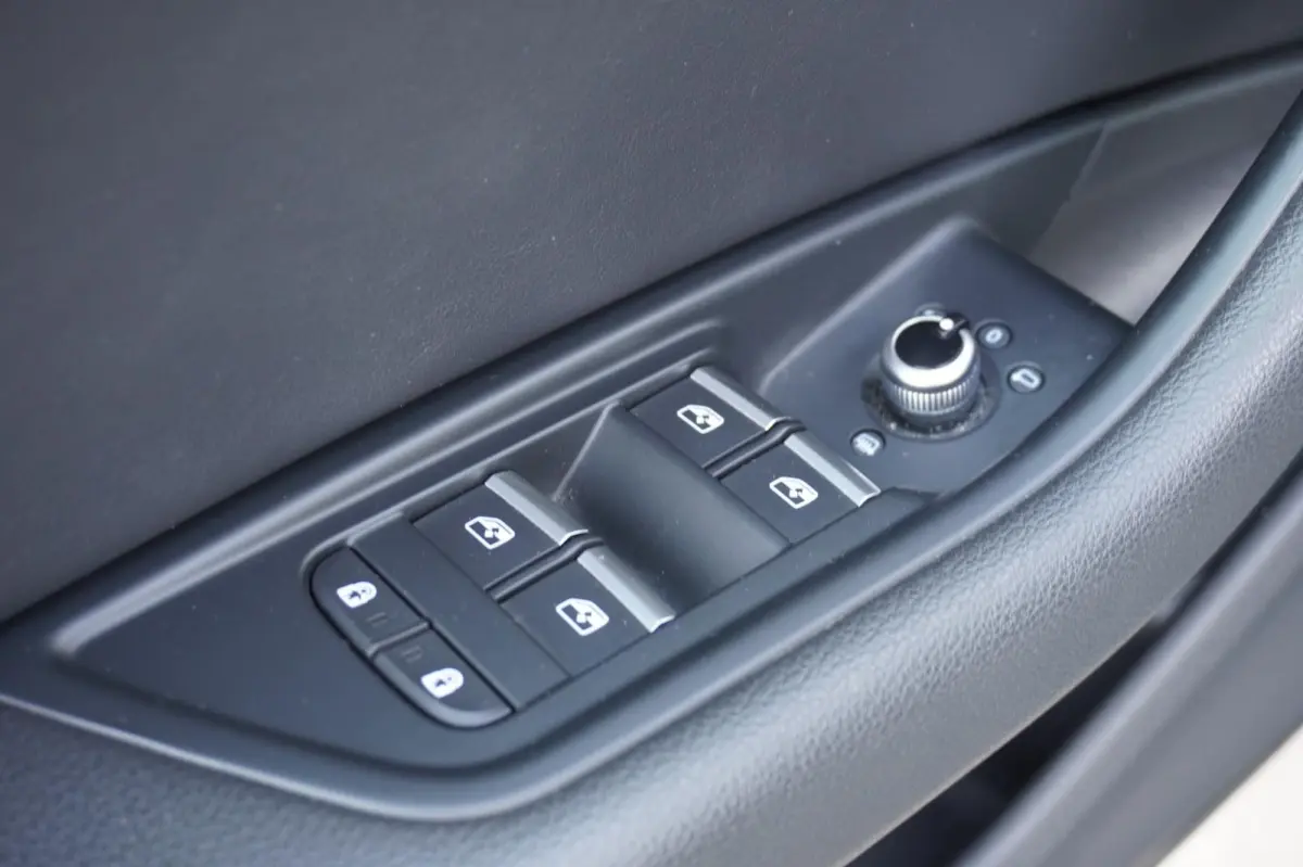 35 TFSI Launch edition Sport | Airco | Virt. cockpit | Vol opties | Elek. pakket | PDC | Dealerauto | Inruil moge