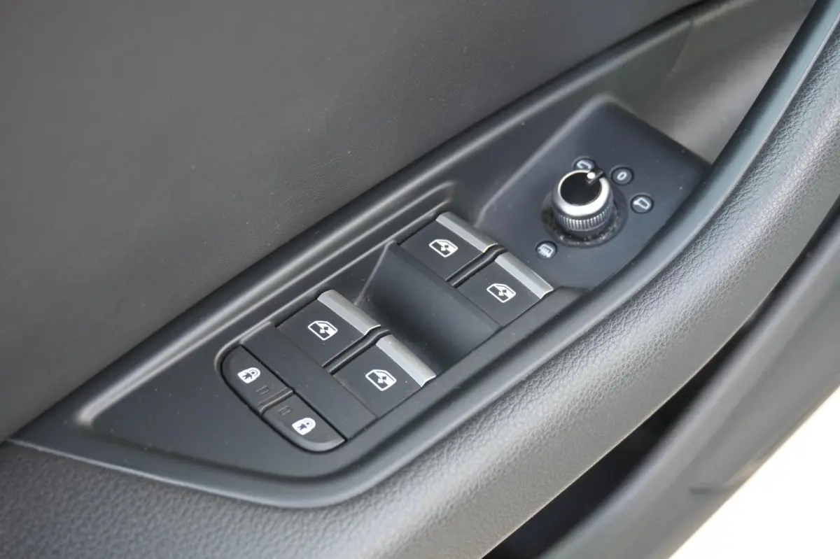 35 TFSI Launch edition Sport | Airco | Virt. cockpit | Vol opties | Elek. pakket | PDC | Dealerauto | Inruil moge