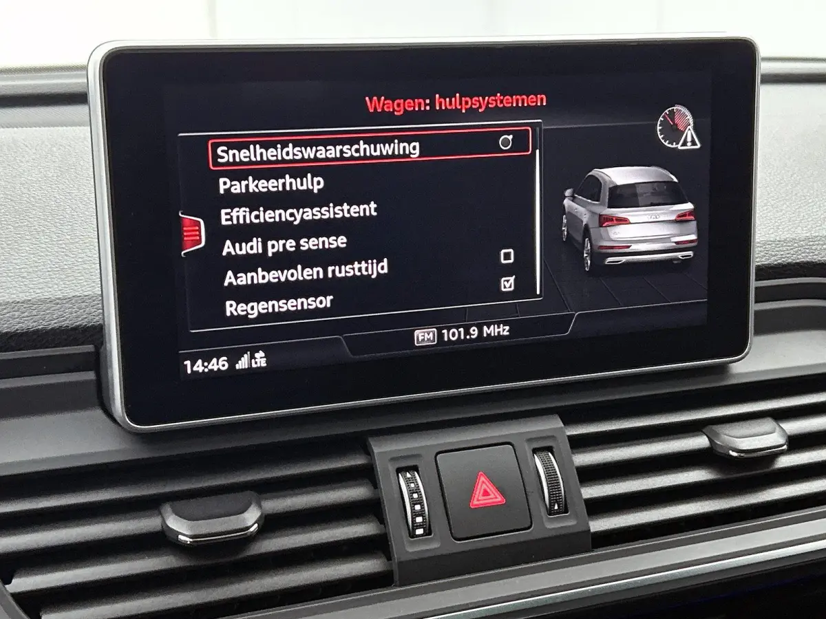 SQ5 3.0 TFSI quattro Pro Line Plus 354 PK | Panoramadak | Bang & Olufsen Sound System | Trekhaak | Dodehoekdetectie | Camera | Stoelverwarming | Optiekpakket zwart |