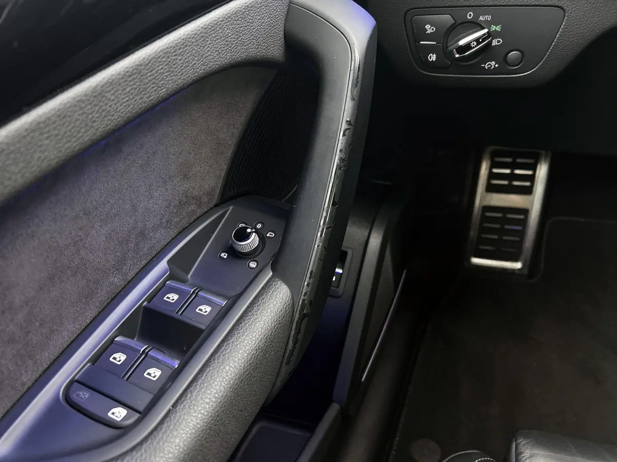 SQ5 3.0 TFSI quattro Pro Line Plus 354 PK | Panoramadak | Bang & Olufsen Sound System | Trekhaak | Dodehoekdetectie | Camera | Stoelverwarming | Optiekpakket zwart |