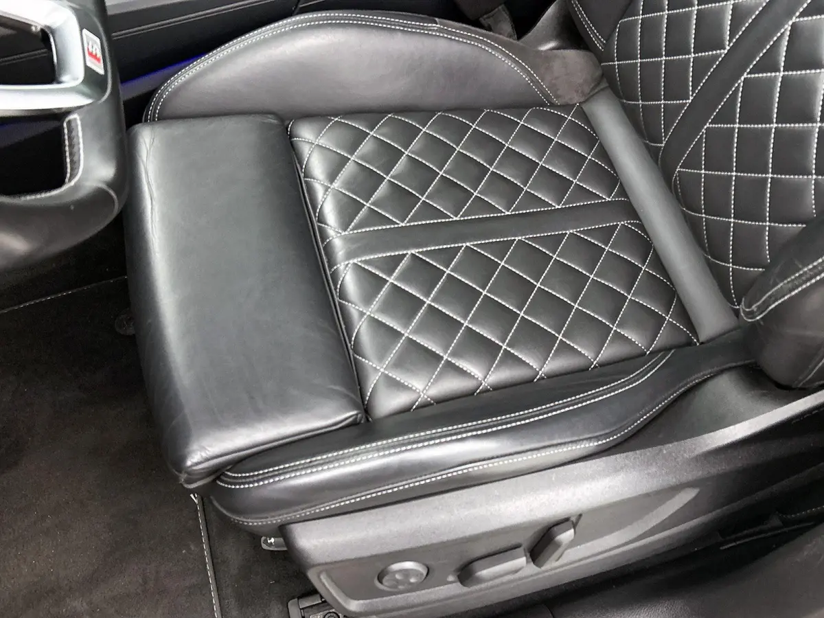 SQ5 3.0 TFSI quattro Pro Line Plus 354 PK | Panoramadak | Bang & Olufsen Sound System | Trekhaak | Dodehoekdetectie | Camera | Stoelverwarming | Optiekpakket zwart |