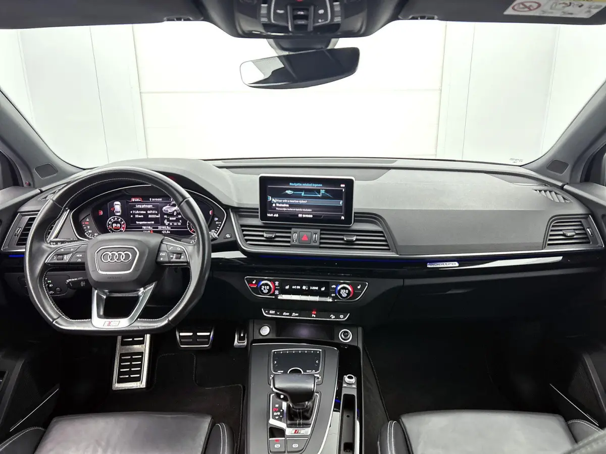 SQ5 3.0 TFSI quattro Pro Line Plus 354 PK | Panoramadak | Bang & Olufsen Sound System | Trekhaak | Dodehoekdetectie | Camera | Stoelverwarming | Optiekpakket zwart |