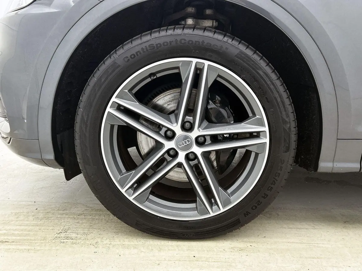 SQ5 3.0 TFSI quattro Pro Line Plus 354 PK | Panoramadak | Bang & Olufsen Sound System | Trekhaak | Dodehoekdetectie | Camera | Stoelverwarming | Optiekpakket zwart |