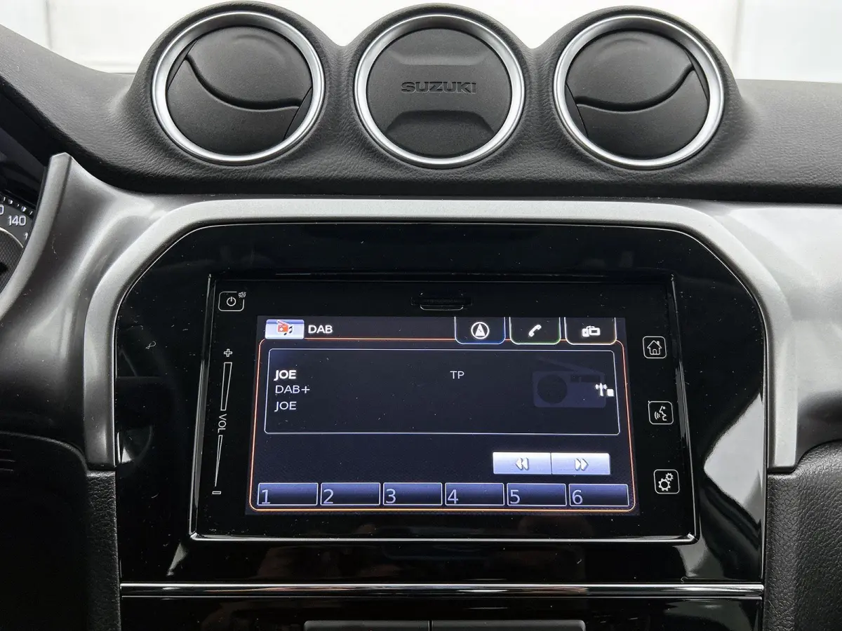 1.0 Boosterjet Select | ACHTERUITRIJCAMERA | TREKHAAK | BLEUTOOTH | CLIMATE CONTROL |