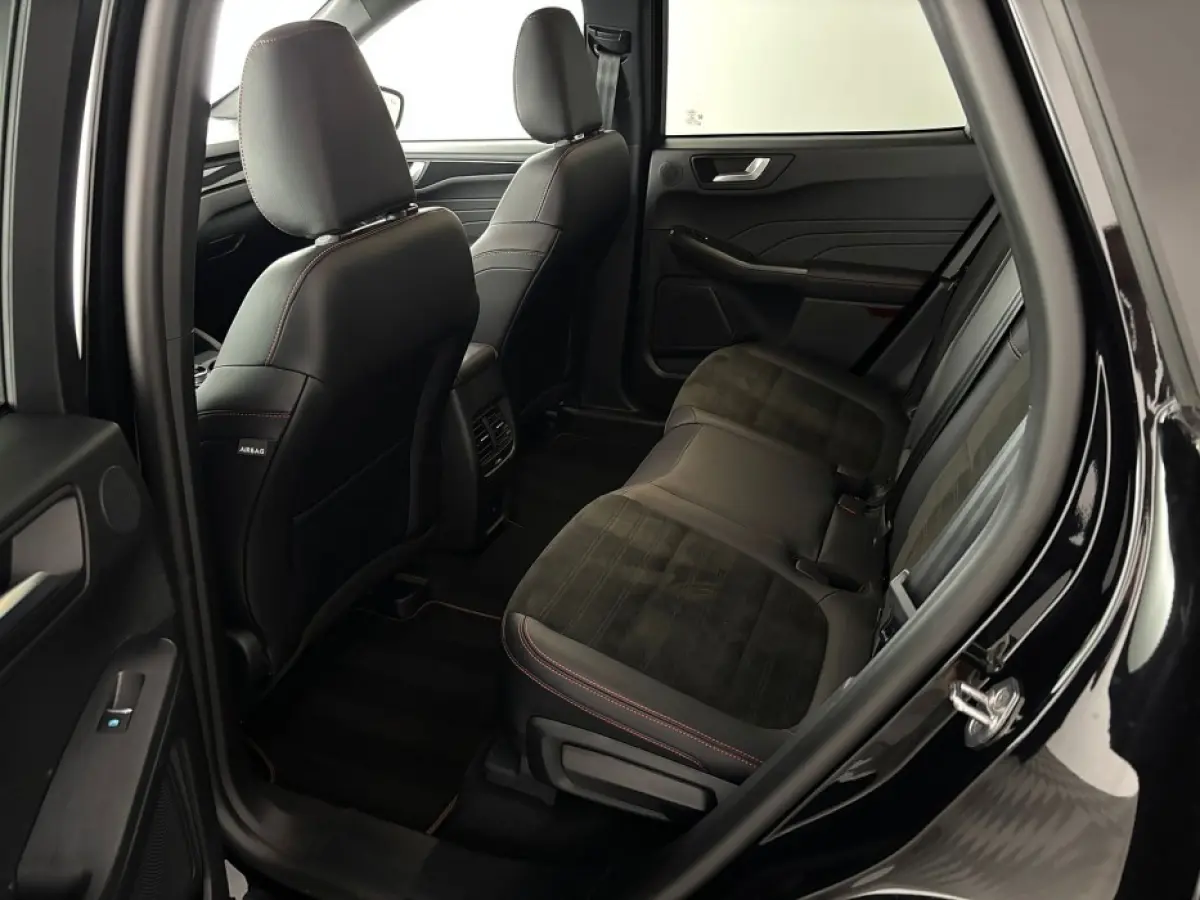 2.5 PHEV ST-Line X | B&O | Half LEDER | NAVI | ECC