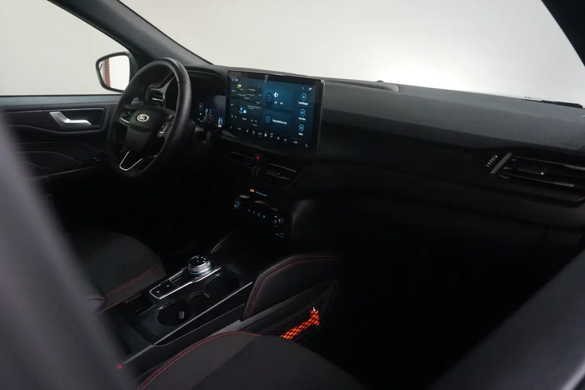 2.5 PHEV ST-Line | Nieuw Model! | 2100kg Trekgewicht | Trekhaak | 19 Inch | Winter Pakket | Dealer Onderhouden |