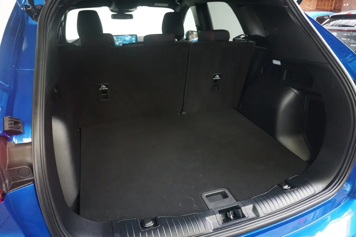 2.5 PHEV ST-Line | Nieuw Model! | 2100kg Trekgewicht | Trekhaak | 19 Inch | Winter Pakket | Dealer Onderhouden |