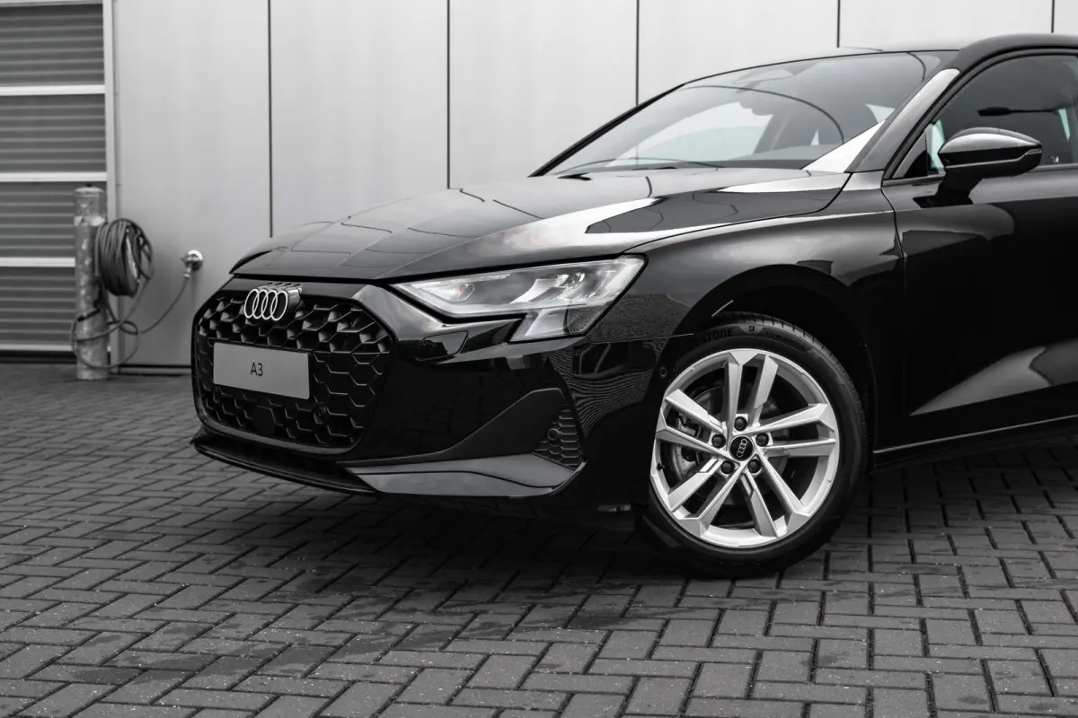 Pro Line | Aluminium optiek in het interieur | Assistentiepakket Rijden en Parkeren Plus | Audi virtual cockpit