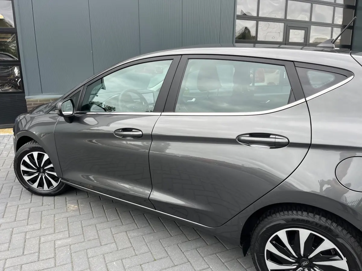 1.0 EcoBoost Hybrid Titanium NL.Auto/Carplay/Climatronic/Full Led/1Ste Eigenaar/Dealer onderhouden