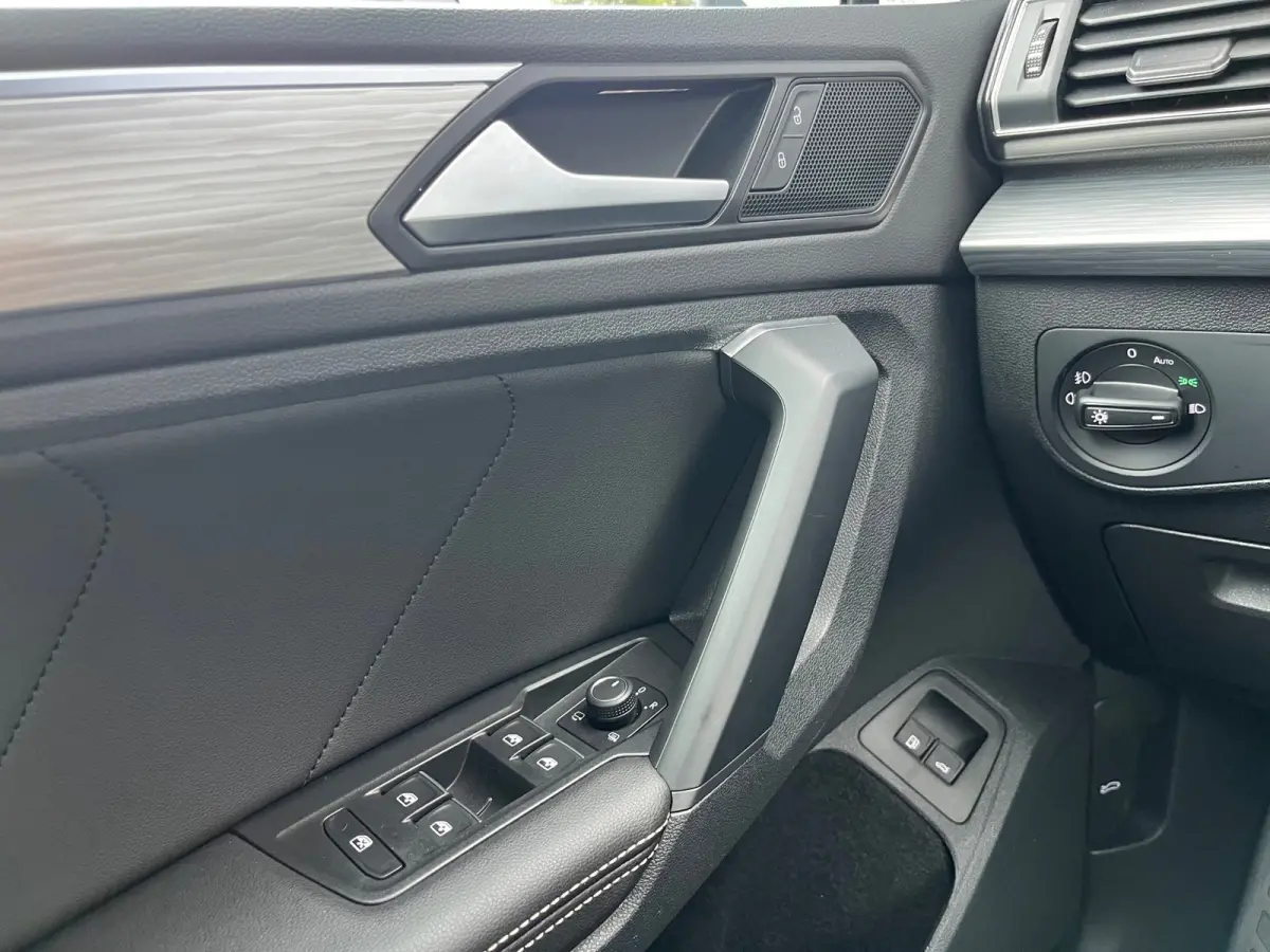 1.4 TSI e-Hybrid PHEV Xperience Business Intense NL.Auto/SOH96%/Trekhaak/Leder/Full Led/Elc.Klep/1Ste Eigenaar