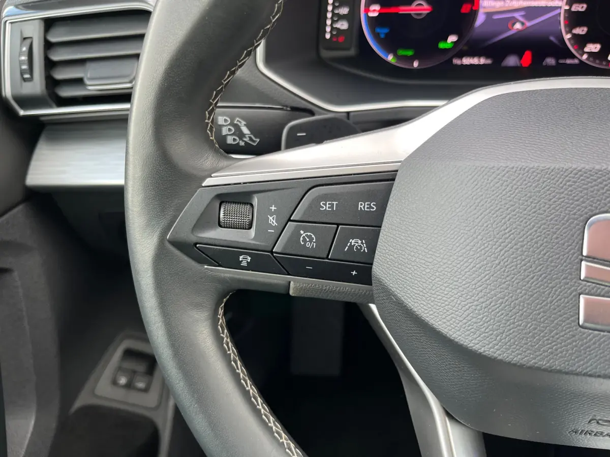 1.4 TSI e-Hybrid PHEV Xperience Business Intense NL.Auto/SOH96%/Trekhaak/Leder/Full Led/Elc.Klep/1Ste Eigenaar
