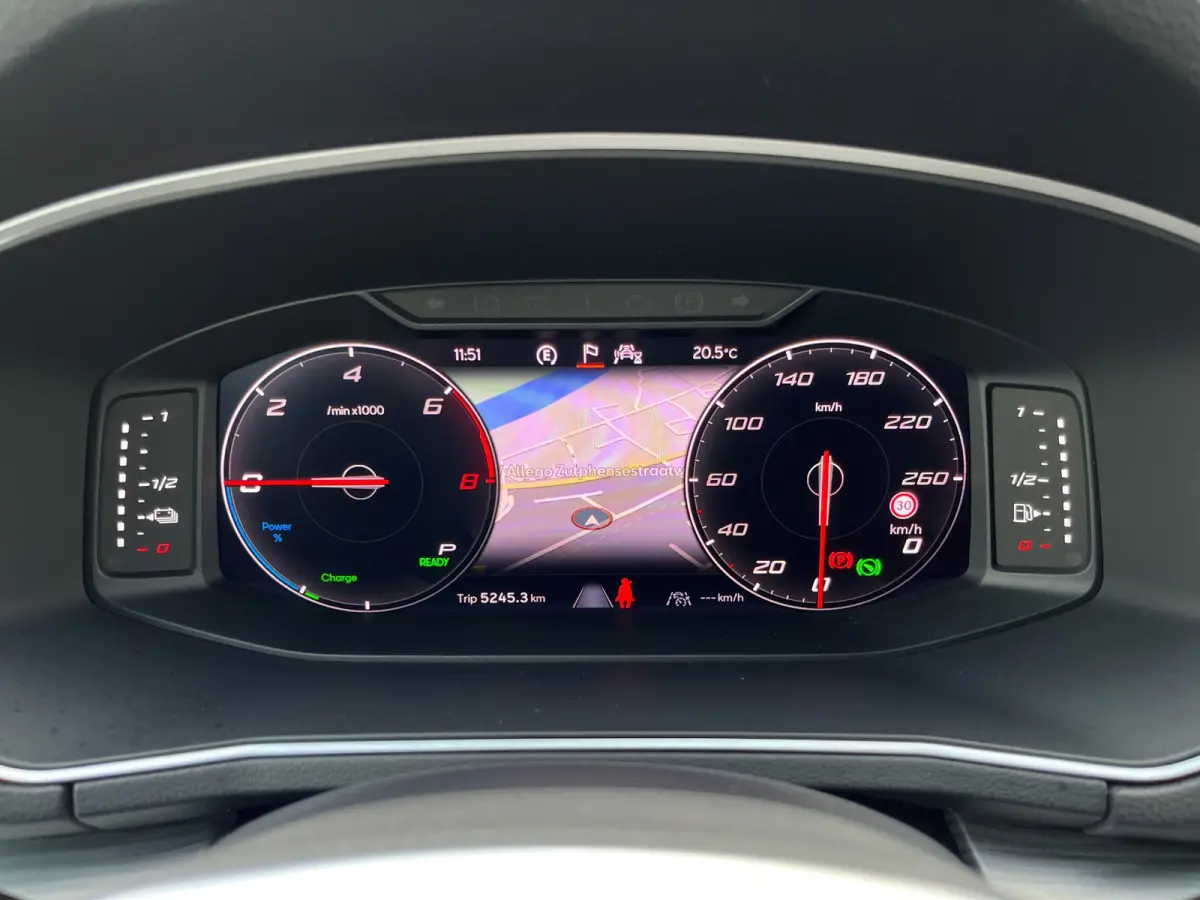 1.4 TSI e-Hybrid PHEV Xperience Business Intense NL.Auto/SOH96%/Trekhaak/Leder/Full Led/Elc.Klep/1Ste Eigenaar