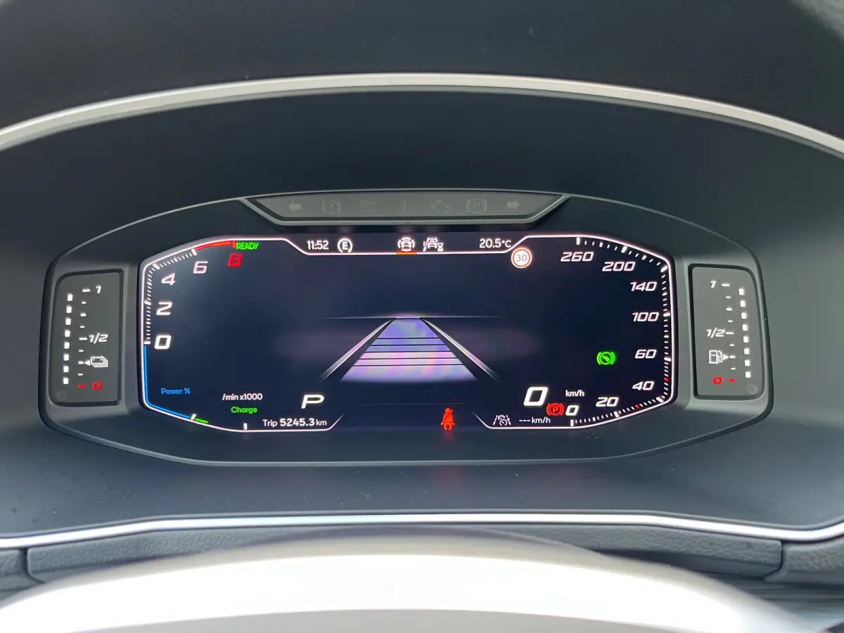 1.4 TSI e-Hybrid PHEV Xperience Business Intense NL.Auto/SOH96%/Trekhaak/Leder/Full Led/Elc.Klep/1Ste Eigenaar
