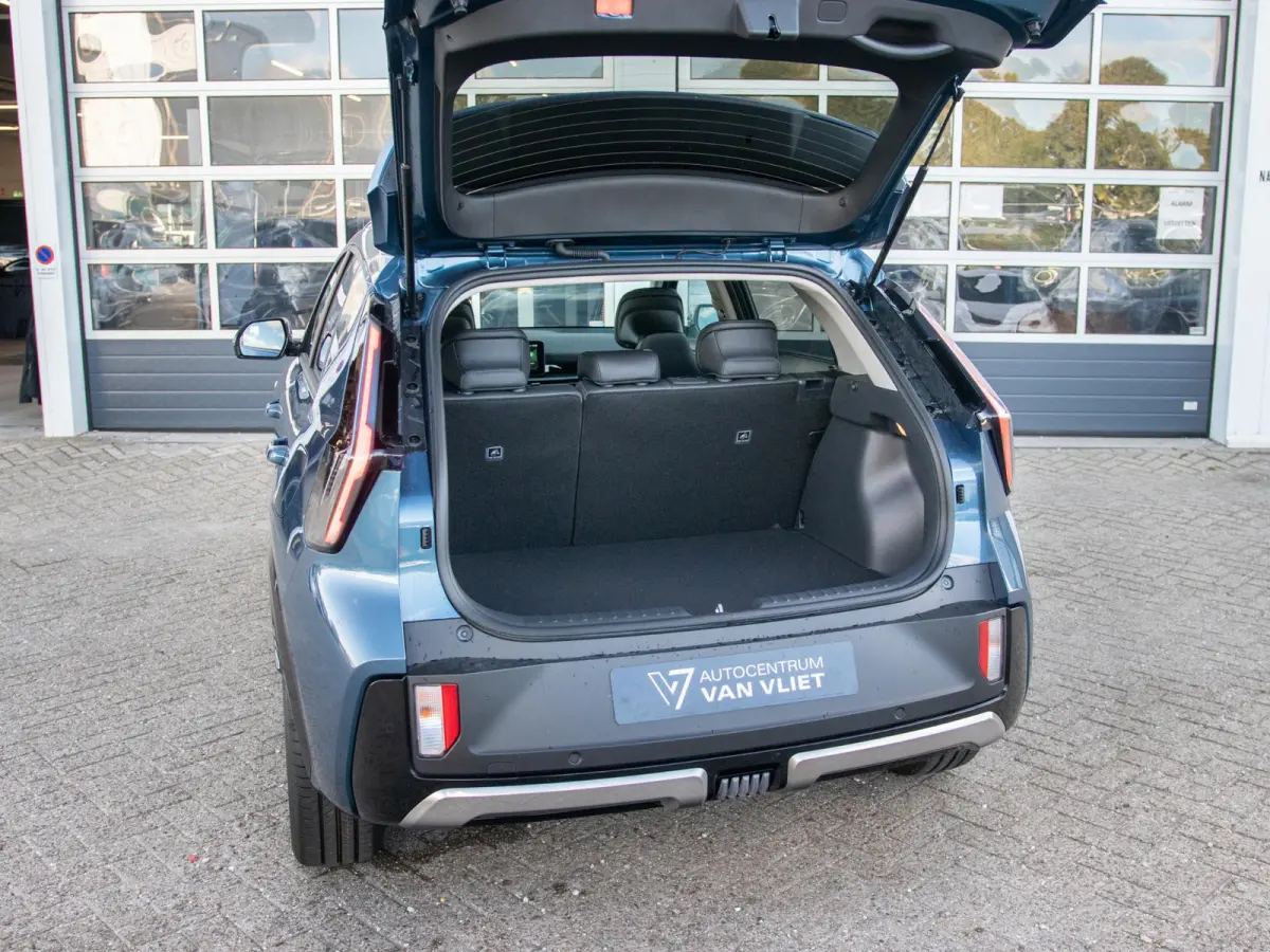1.6 GDi Hybrid DynamicLine | Actieprijs* | Snel leverbaar | Nieuw model | Navi. | Clima. | Adapt. Crusie. | Dodehoekassistentie | Panodak | Stoel&Stuur Verwarming | Parkeersensoren