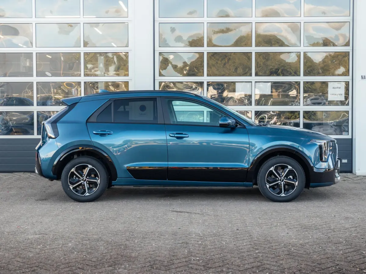 1.6 GDi Hybrid DynamicLine | Actieprijs* | Snel leverbaar | Nieuw model | Navi. | Clima. | Adapt. Crusie. | Dodehoekassistentie | Panodak | Stoel&Stuur Verwarming | Parkeersensoren