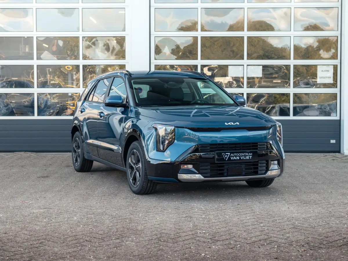 1.6 GDi Hybrid DynamicLine | Actieprijs* | Snel leverbaar | Nieuw model | Navi. | Clima. | Adapt. Crusie. | Dodehoekassistentie | Panodak | Stoel&Stuur Verwarming | Parkeersensoren