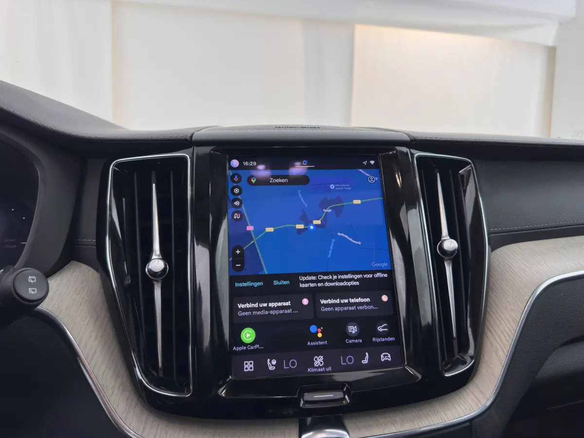 2.0 T8 AWD Inscription (Plug-In) *PANO | LEATHER | FULL-LED | MEMORY-PACK | HARMAN/KARDON-AUDIO | CAMERA | HEATED-CONTOURSEATS | DIGI-COCKPIT | NAVI-FULLMAP | PRIVACYGLASS | ECC | PDC | CRUI