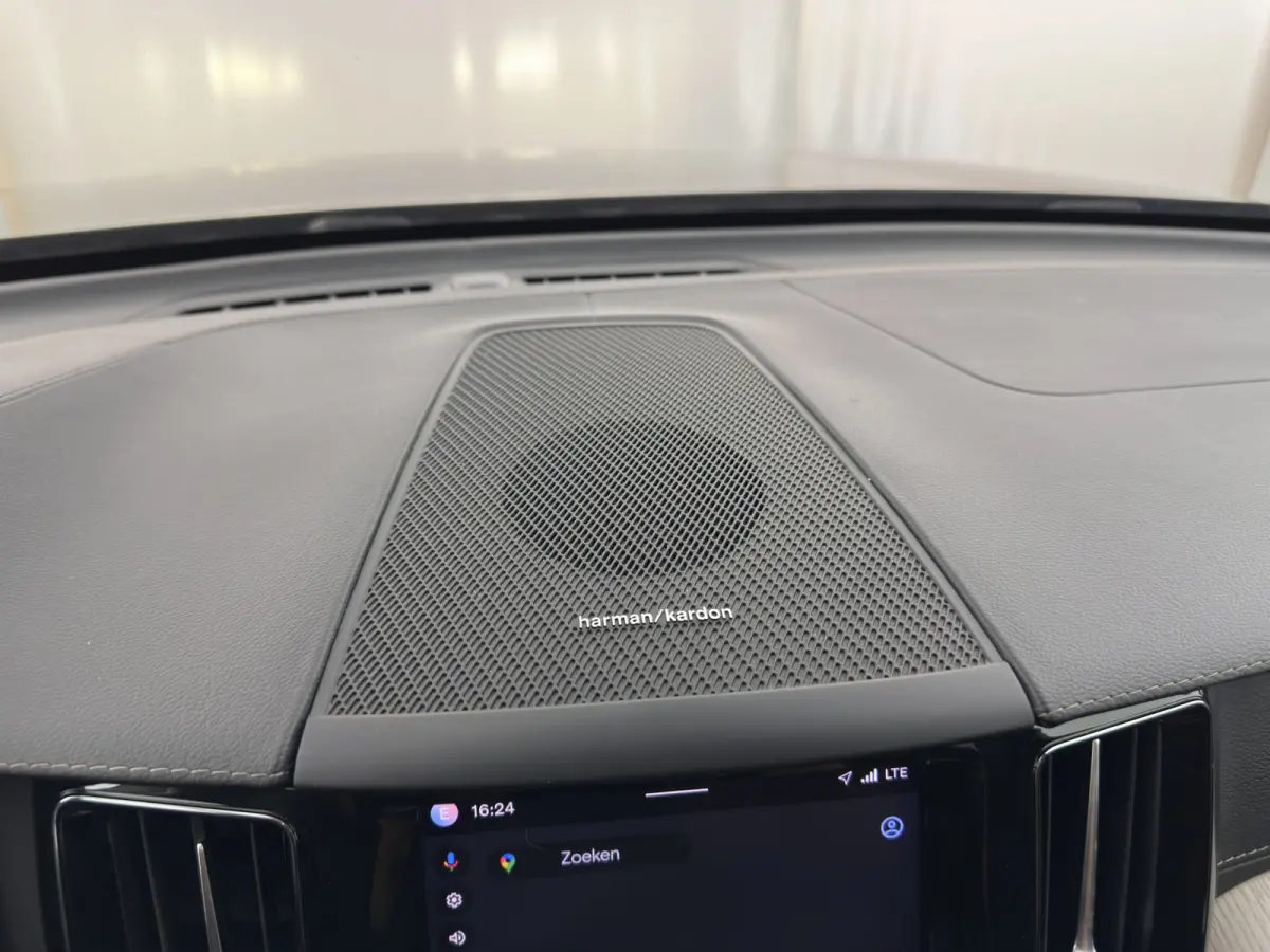 2.0 T8 AWD Inscription (Plug-In) *PANO | LEATHER | FULL-LED | MEMORY-PACK | HARMAN/KARDON-AUDIO | CAMERA | HEATED-CONTOURSEATS | DIGI-COCKPIT | NAVI-FULLMAP | PRIVACYGLASS | ECC | PDC | CRUI