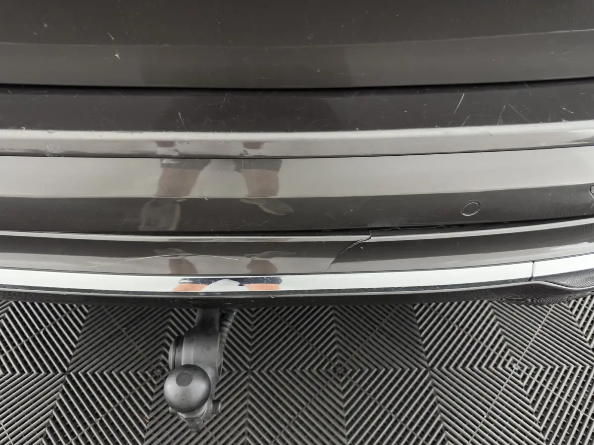 2.0 T8 AWD Inscription (Plug-In) *PANO | LEATHER | FULL-LED | MEMORY-PACK | HARMAN/KARDON-AUDIO | CAMERA | HEATED-CONTOURSEATS | DIGI-COCKPIT | NAVI-FULLMAP | PRIVACYGLASS | ECC | PDC | CRUI