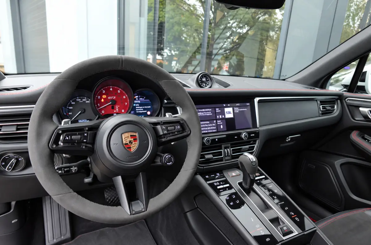 2.9 GTS PANO SPORT CHRONO BOSE