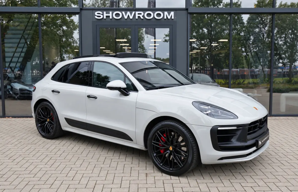 2.9 GTS PANO SPORT CHRONO BOSE