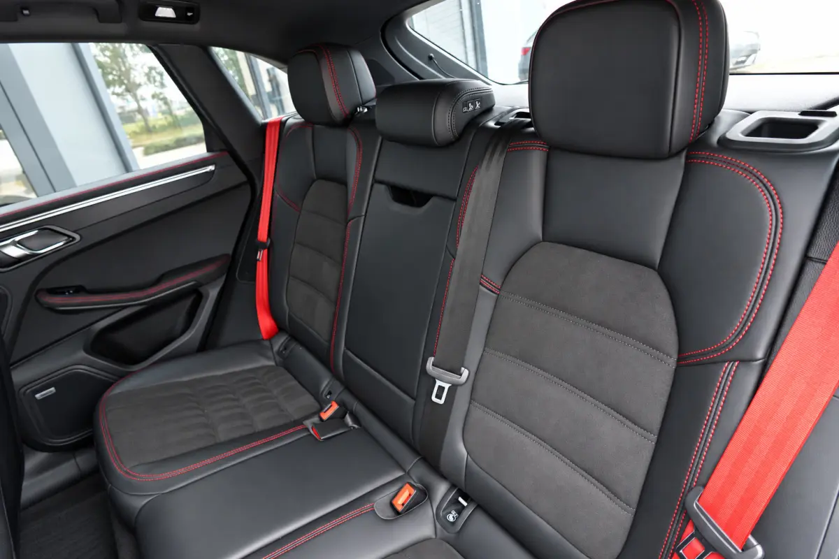 2.9 GTS PANO SPORT CHRONO BOSE
