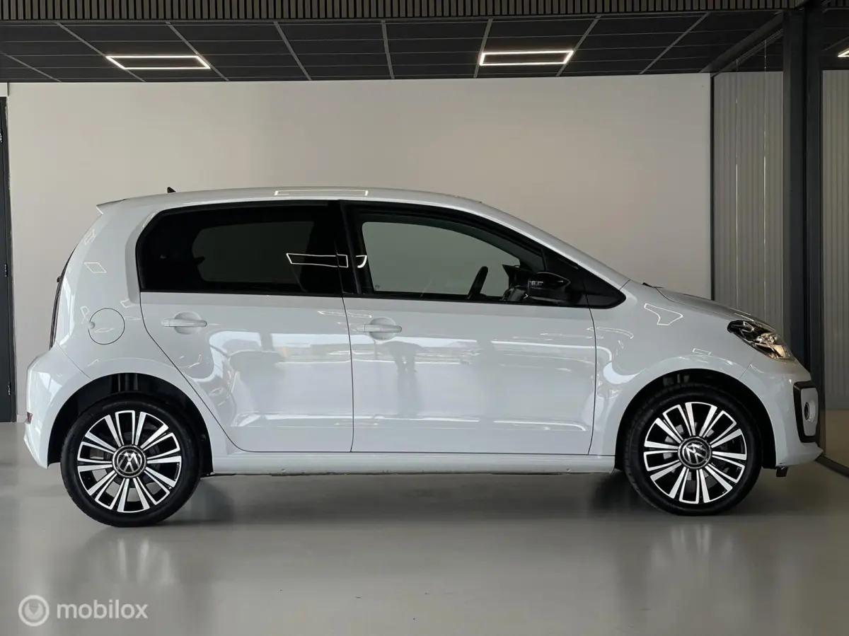 Up! Move | Camera | Stoelverwarming | Cruise |LM Velgen | 77.000 KM