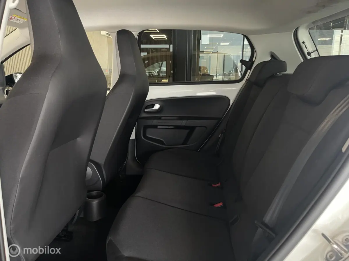 Up! Move | Camera | Stoelverwarming | Cruise |LM Velgen | 77.000 KM