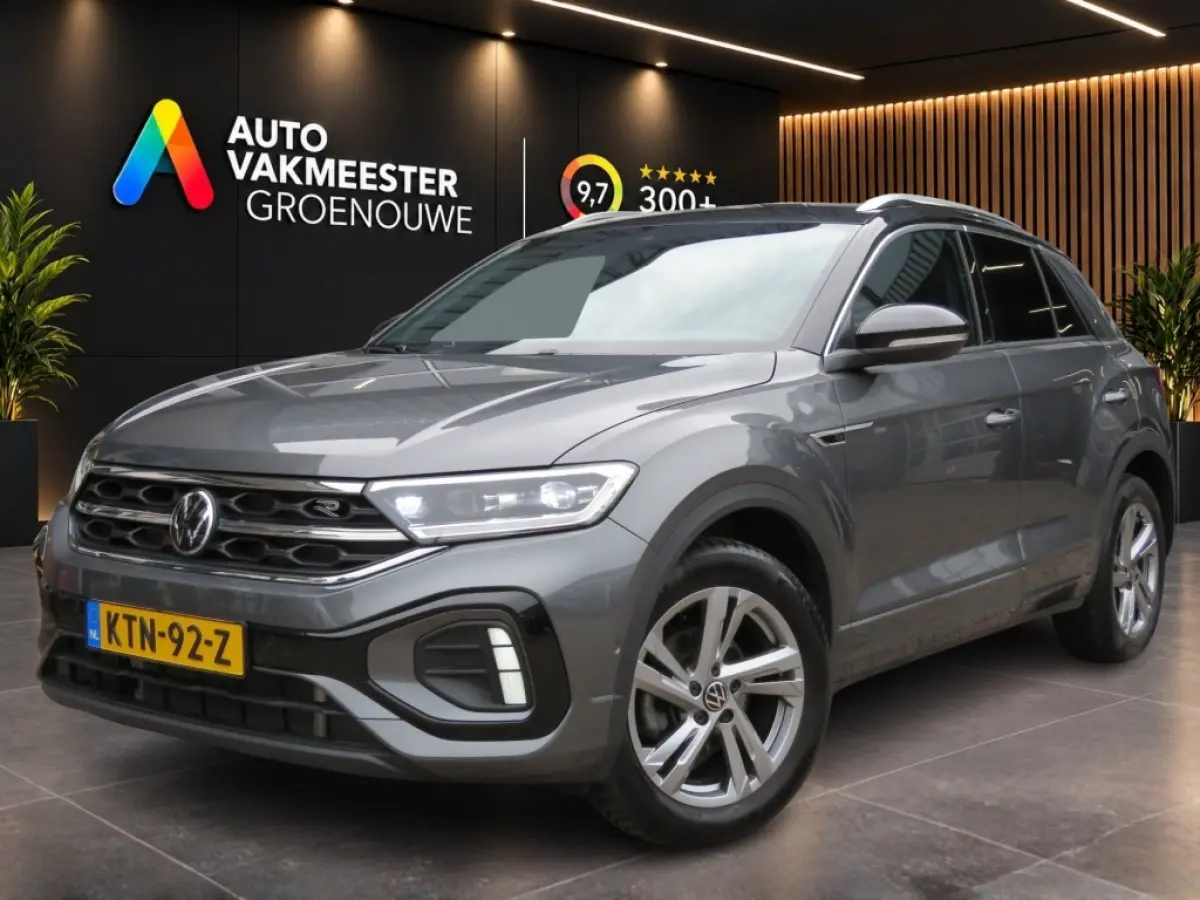 1.5 TSI 150pk DSG-aut. R-LINE / Trekhaak afn. / IQ Light / Camera / Stoelverw./ FABRIEKS garantie
