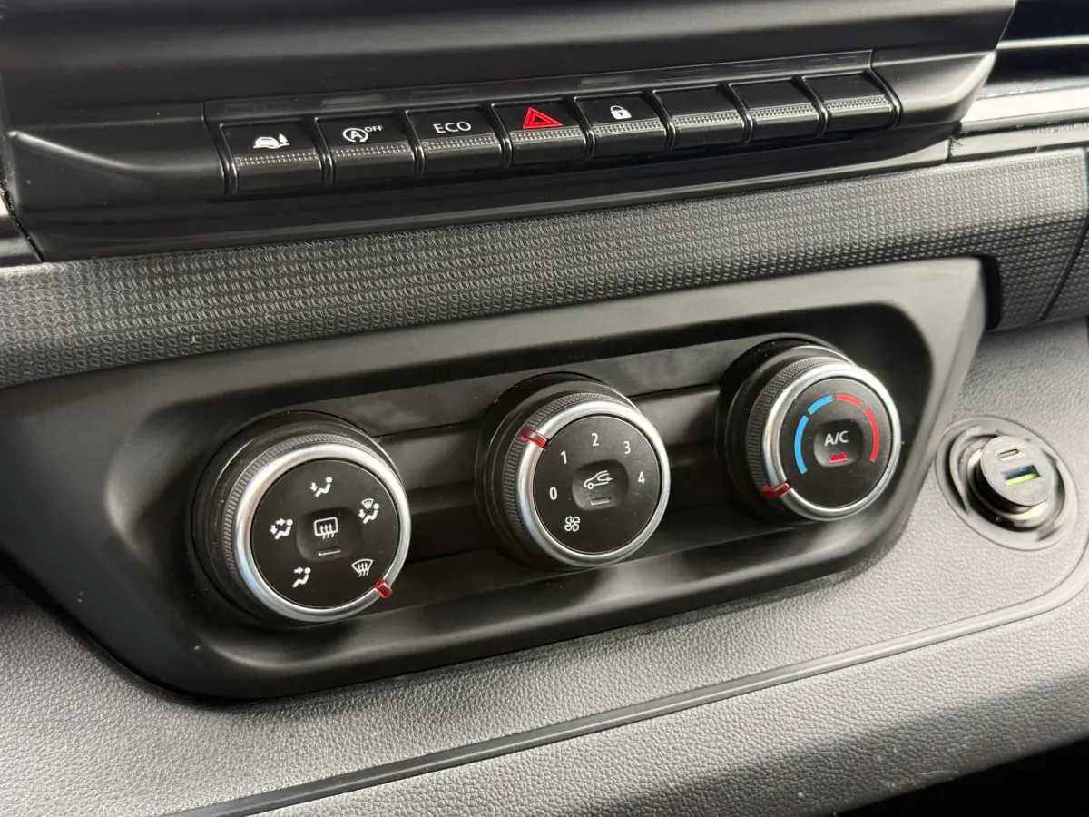 2.0 dCi 130 T30 L2H1 Work Edition | NL-auto | 1e Eig | LED | Navi | PDC | Cruisec.