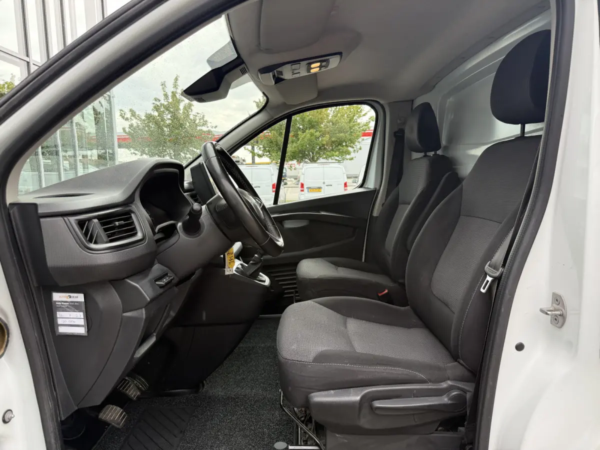 2.0 dCi 130 T30 L2H1 Work Edition | NL-auto | 1e Eig | LED | Navi | PDC | Cruisec.