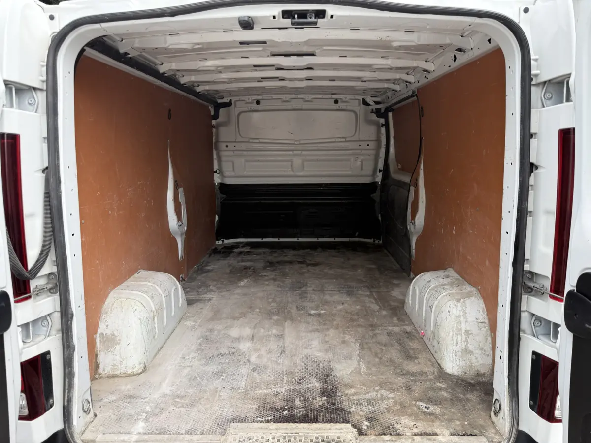 2.0 dCi 120 T29 L2H1 Work Edition | NL-auto | 1e Eig | LED | Navi | PDC | Cruisec.